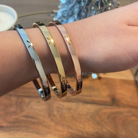 Coach Set of 3 Tri Gold Bangles Bracelet Rose / Gold / Silver - Picture 6 of 6